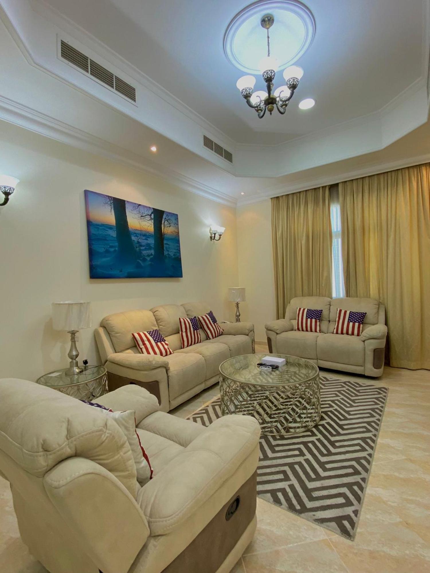 Al Misrea Tower Apartment Al-Manamah Bagian luar foto